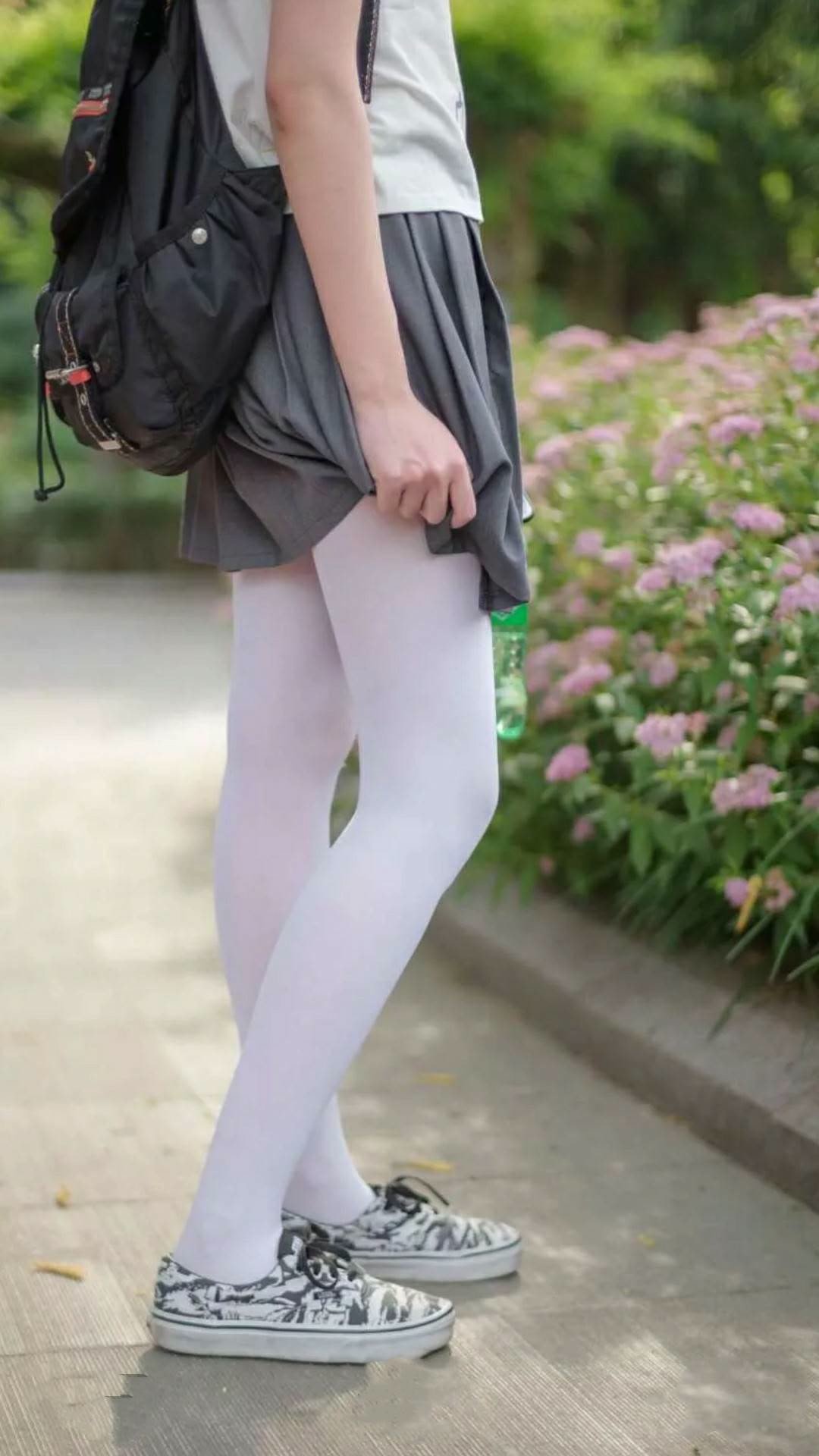 国际热身赛U23国足逆袭 球迷情绪振奋,国足热身赛30万